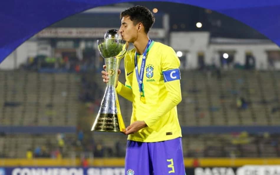 Gigante europeu confirma saída de ex-Palmeiras a novo clube; veja detalhes