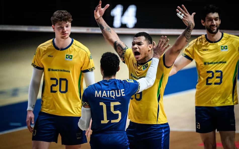 Derrota do Brasil na VNL repercute na web: 'Acordei cedo pra passar raiva'