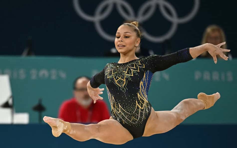 Flávia Saraiva e mais cinco brasileiros vão à final da Copa do Mundo de Ginástica