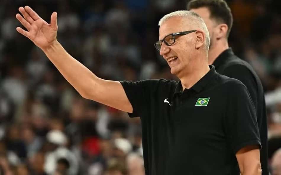 Aleksandar Petrovic, técnico da Seleção Brasileira (Foto: Aris MESSINIS / AFP)