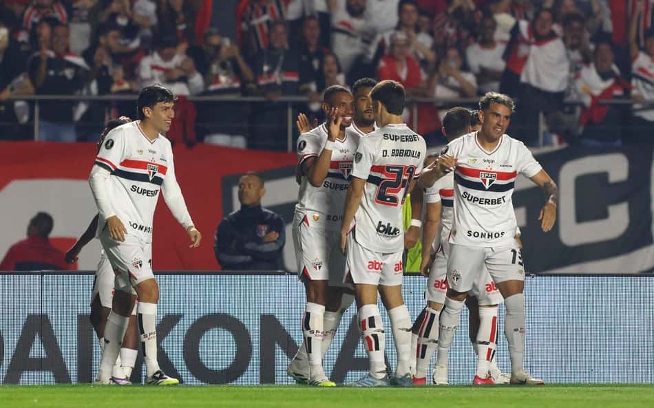 São Paulo vem de classificação na Libertadores (Foto: Rubens Chiri, Nilton Fukuda e Paulo Pinto/Saopaulofc)