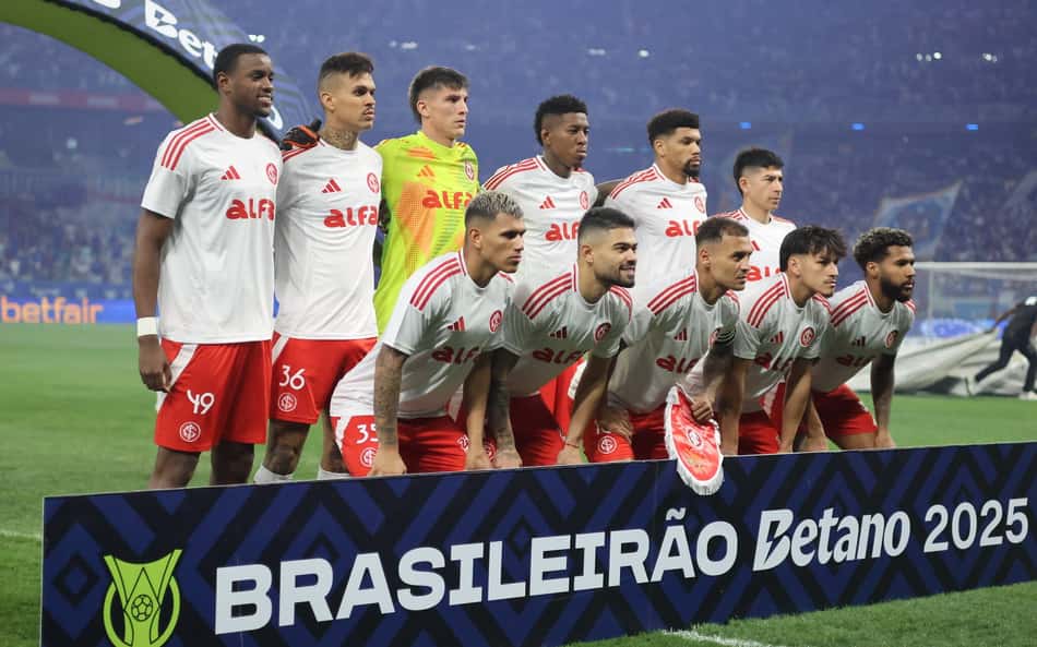 Exclusivo: desconfiança mútua domina vestiário do Internacional