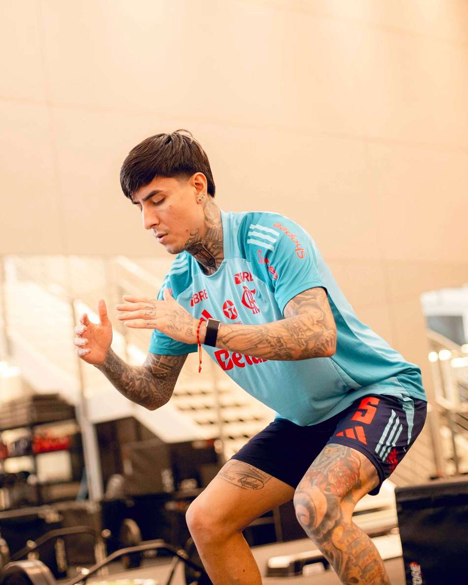 Erick Pulgar durante treino do Flamengo (Foto: Adriano Fontes/Flamengo)