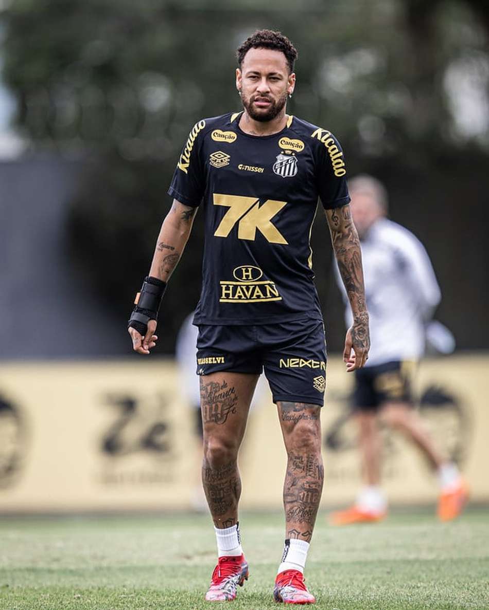 Neymar finaliza preparação com o Santos para enfrentar o Atlético-MG. (Foto: Raul Baretta/ Santos FC)