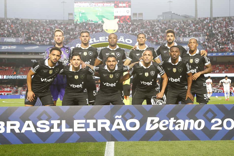Davide Ancelotti explica ausência de medalhões do Botafogo e mudança no esquema tático