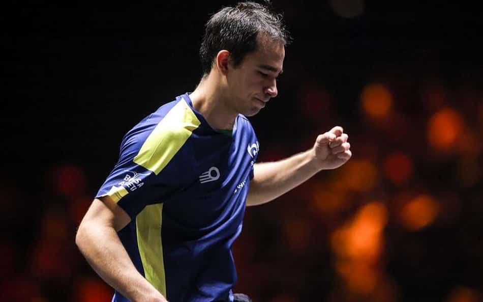 Calderano sai atrás, mas estreia com vitória de virada no China Smash