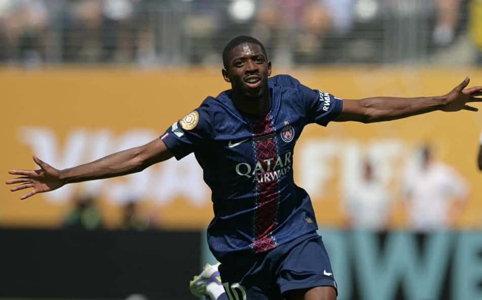 Dembélé comemora gol marcado contra o Real Madrid (Foto: JUAN MABROMATA / AFP)