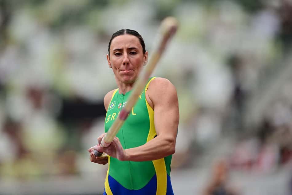 Juliana Campos foi à final do salto com vara no Mundial de Tóquio