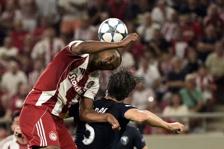 Olympiacos x Pafos pela Champions League (Foto: Angelos Tzortzinis / AFP)