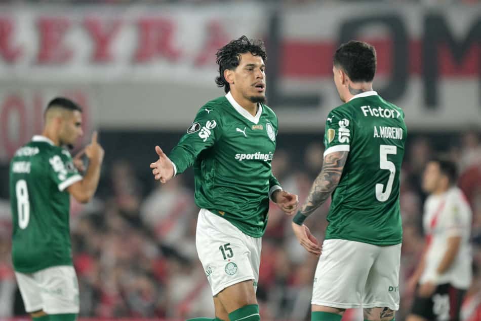 Gustavo Gómez em Palmeiras x River Plate (Foto: Juan MABROMATA / AFP)