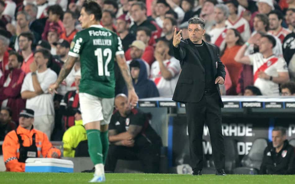 Técnico do River demonstra otimismo após derrota para o Palmeiras: 'Estamos vivos'