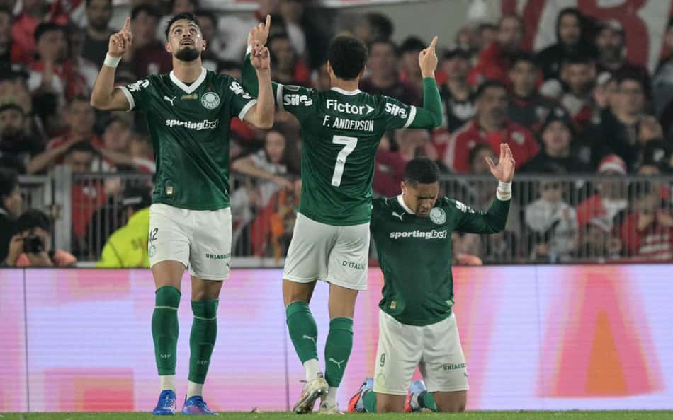 Jornalista da Globo brinca com Flamengo em gol do Palmeiras na Libertadores