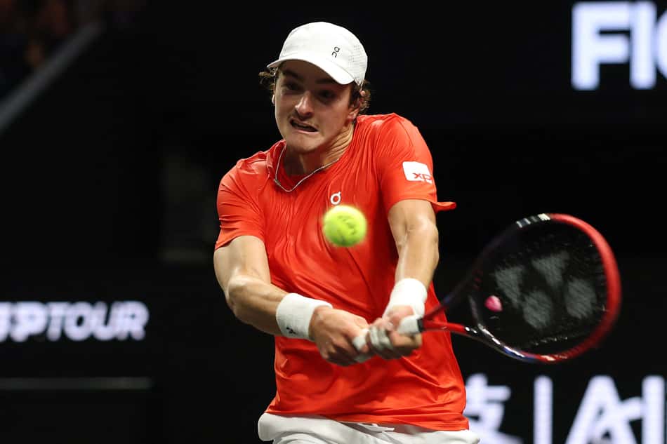 João Fonseca na vitória sobre Flavio Cobolli na Laver Cup (Foto: Ezra Shaw/Getty Images for Laver Cup/ AFP)