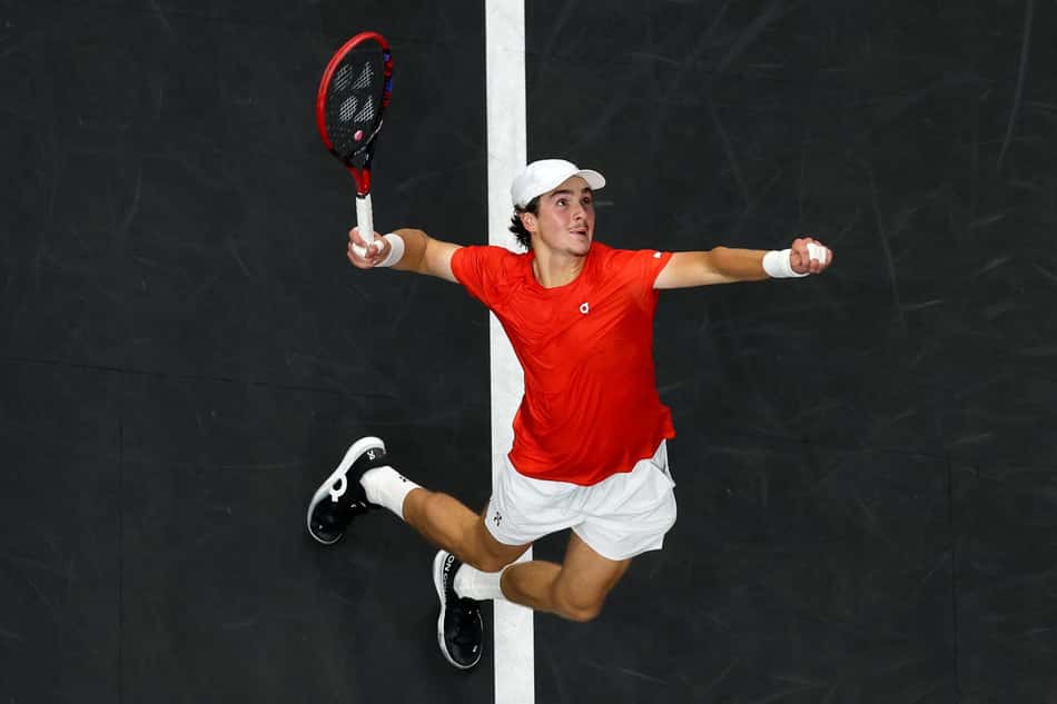 João Fonseca na vitória sobre o italiano Flavio Cobolli na Laver Cup, em San Francisco (Foto: Clive Brunskill)