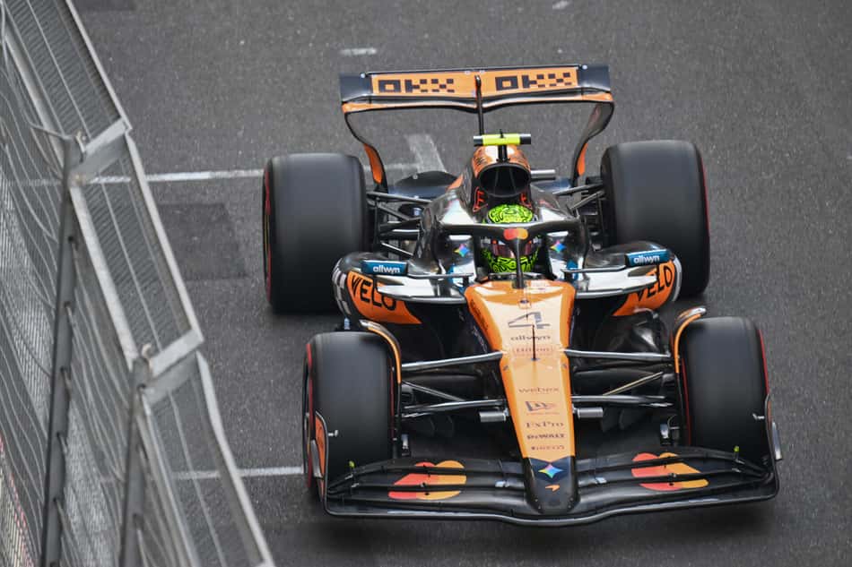 Lando Norris, da McLaren, na classificação para o GP do Azerbaijão, no circuito de Baku (Foto: Alexander Nemenov / AFP)