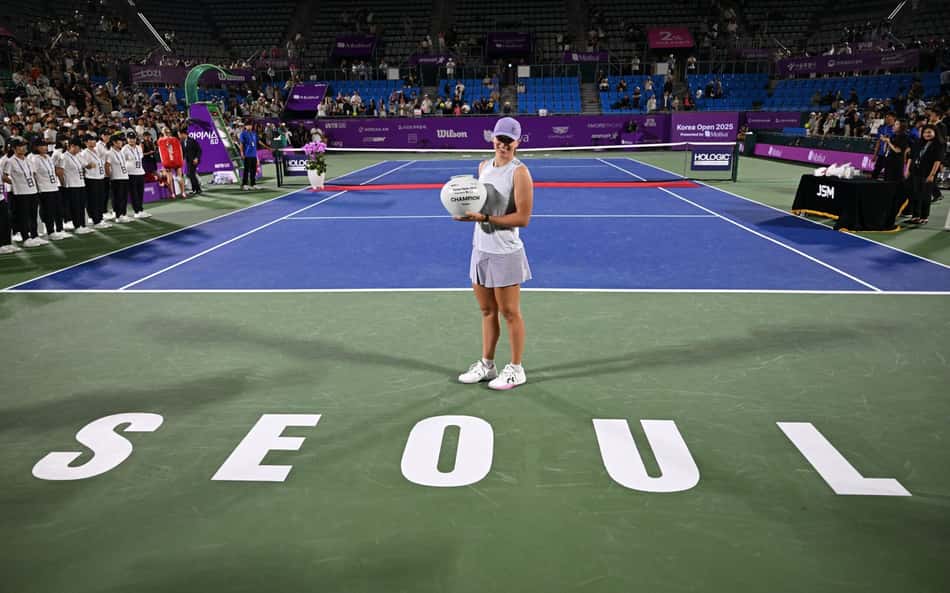 Em jogo emocionante Swiatek garante 25º título da carreira no WTA Seoul