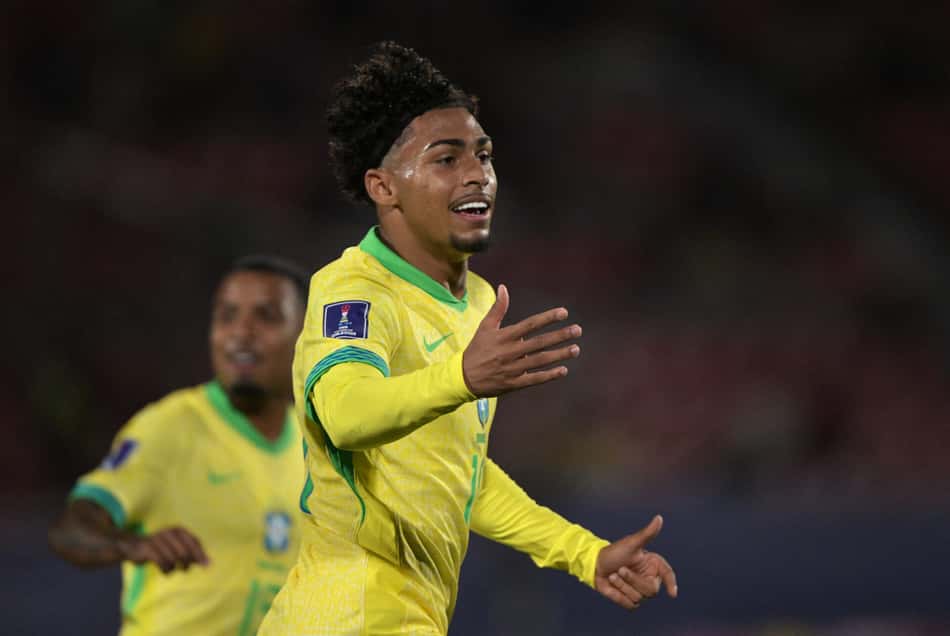 Luighi comemora gol do Brasil contra o México no sub-20 (Foto: Rodrigo Arangua / AFP)