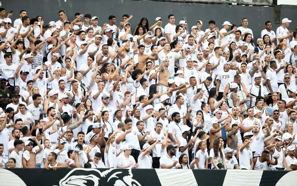 Torcida do Santos na Vila Belmiro