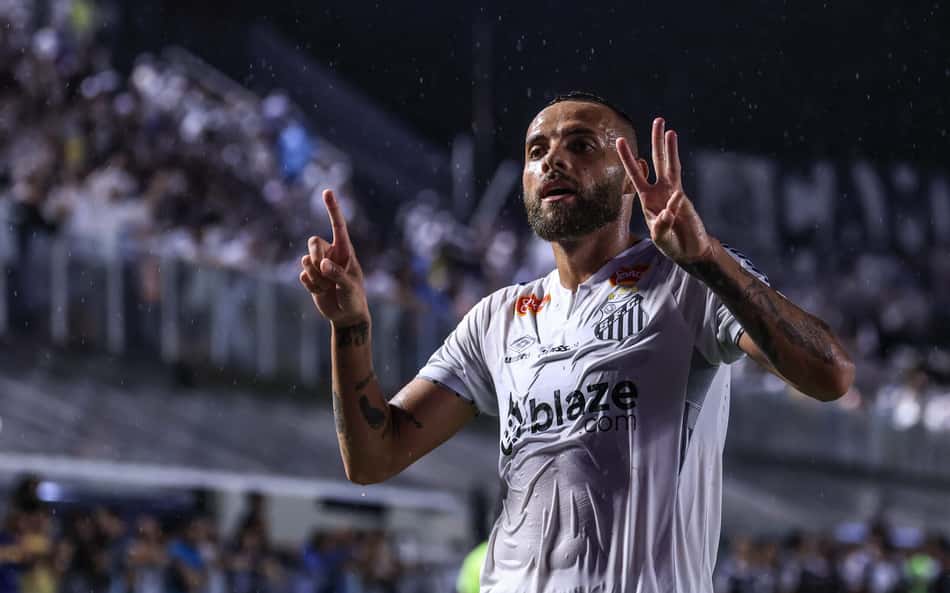 Santos inicia a venda de ingressos para o clássico contra o São Paulo; veja valores