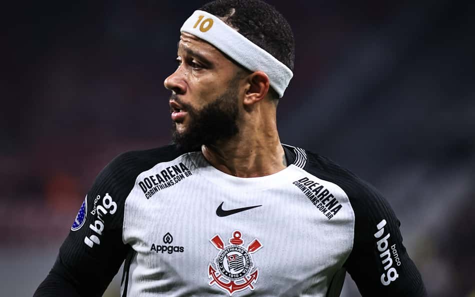Com edema na coxa, Memphis vira desfalque do Corinthians contra o Fluminense
