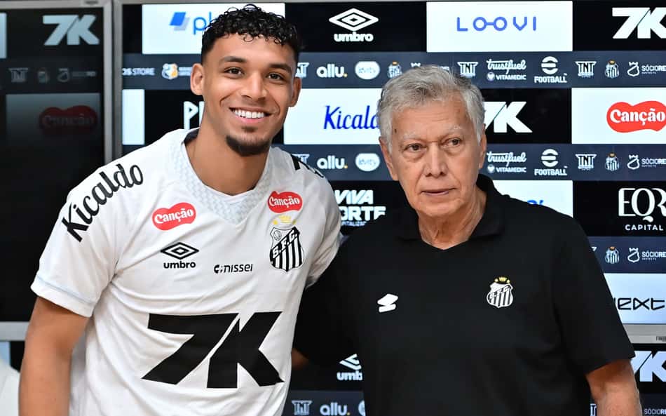 Victor Hugo releva contato com Jorge Sampaoli antes de vir ao Santos