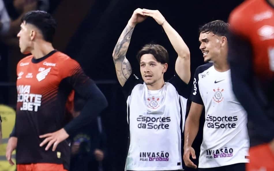 Garro manda recado após classificação do Corinthians: 'Trabalho começa a se pagar'