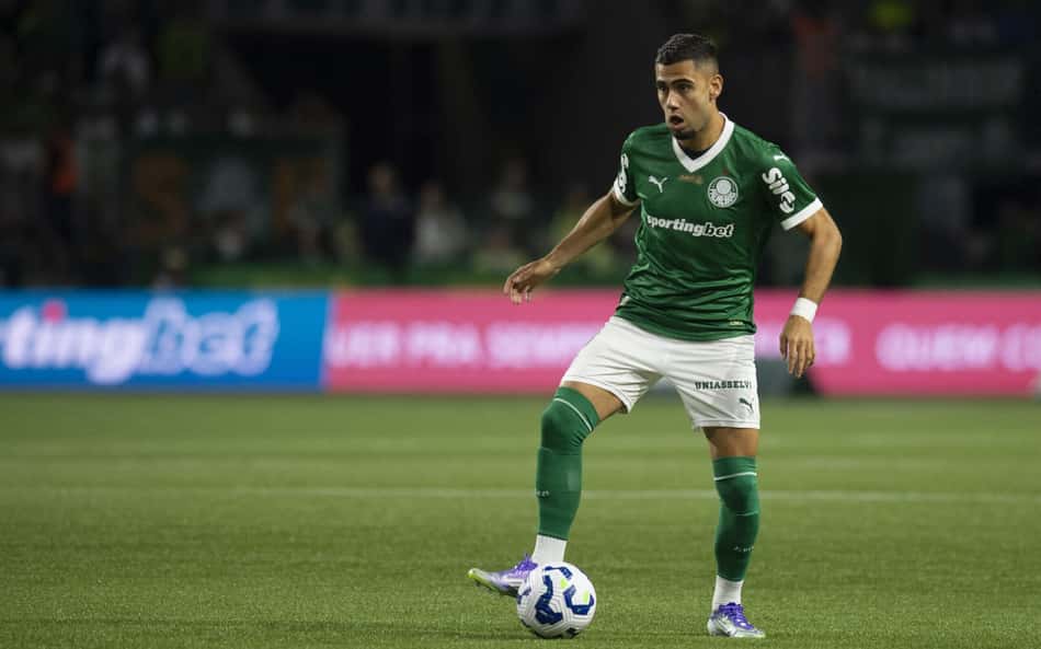 Andreas Pereira estreia pelo Palmeiras, é ovacionado e agradece apoio: 'Feliz por estar aqui'
