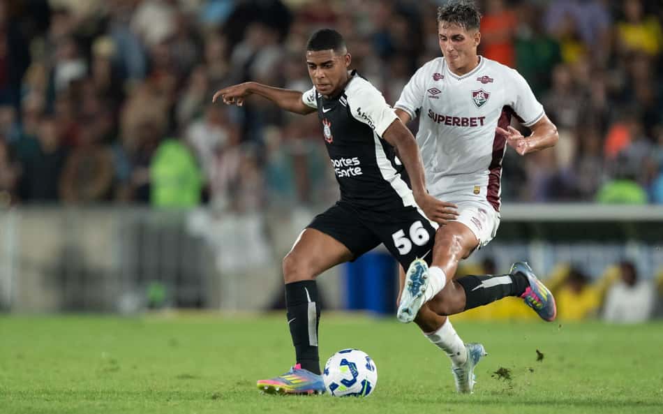 Gui Negão recebe cartão e amplia lista de desfalques do Corinthians