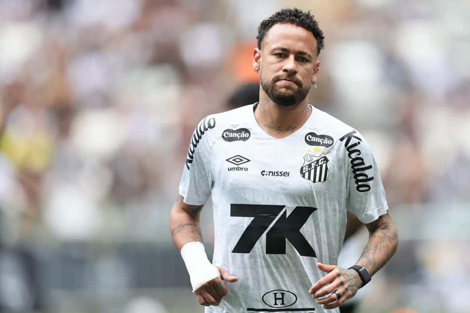 Neymar antes de Atlético-MG x Santos (Foto: Gilson Lobo/AGIF)