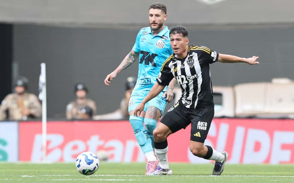 Zé Rafael projeta duelo entre Santos e São Paulo: 'Obrigação maior de buscar o jogo'