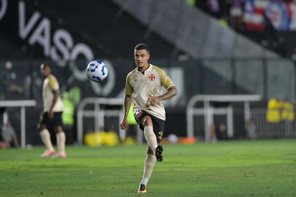 Philippe Coutinho em ação contra o Bahia no Campeonato Brasileiro