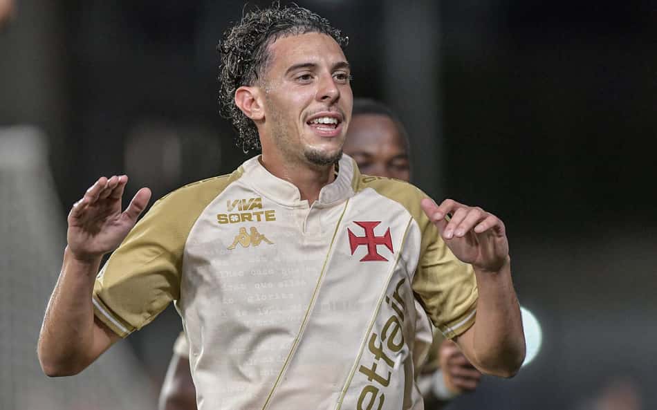 Nuno Moreira se destaca em vitória sobre o Bahia e se consolida como garçom do Vasco