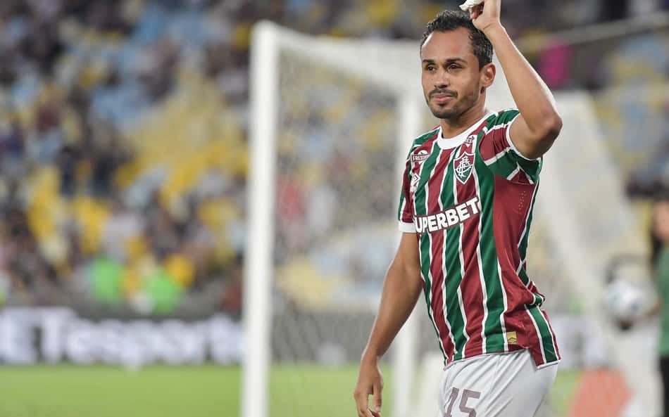 Lima encontra chance de recomeço no Fluminense após gol