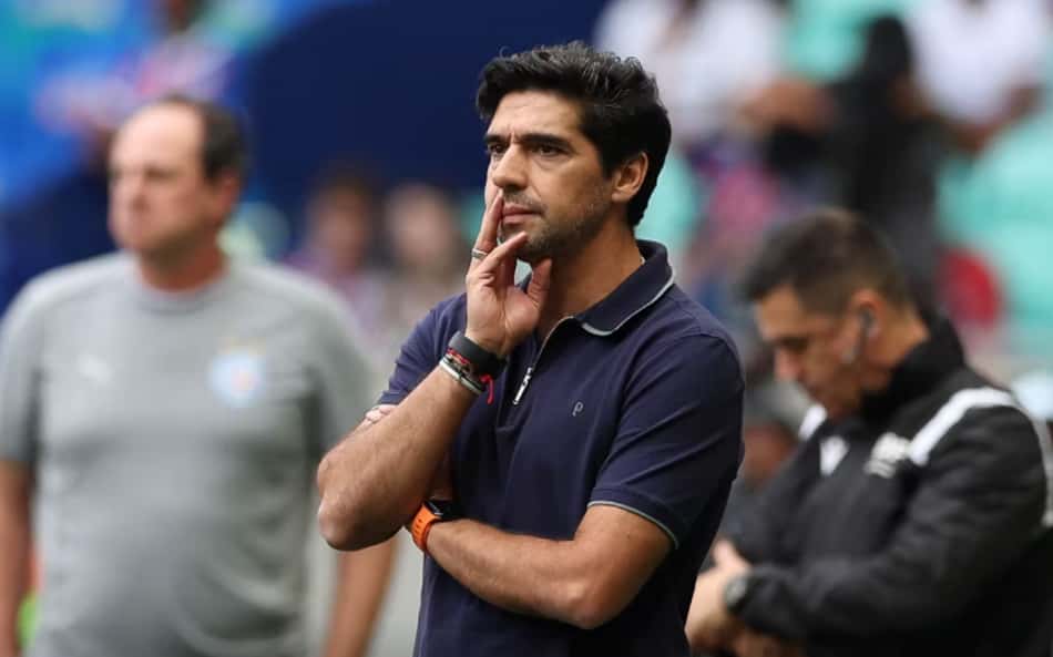 Abel diz que gramado da Fonte Nova prejudicou o Palmeiras e cita lesões: 'Deveria ser inadmissível'