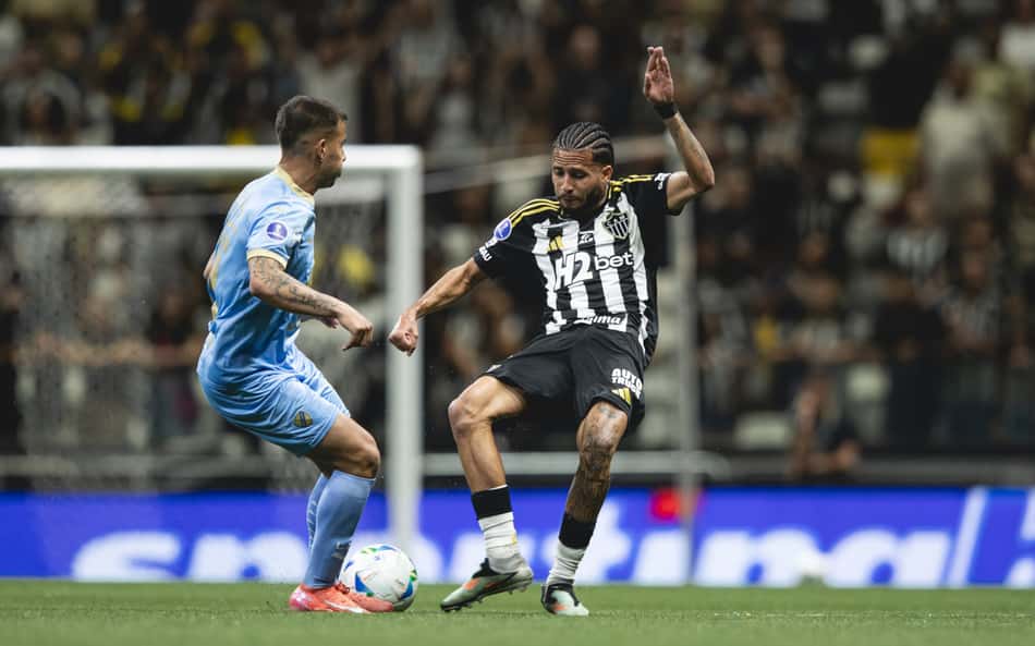 Alexsander machuca o joelho e será avaliado pelo Atlético-MG
