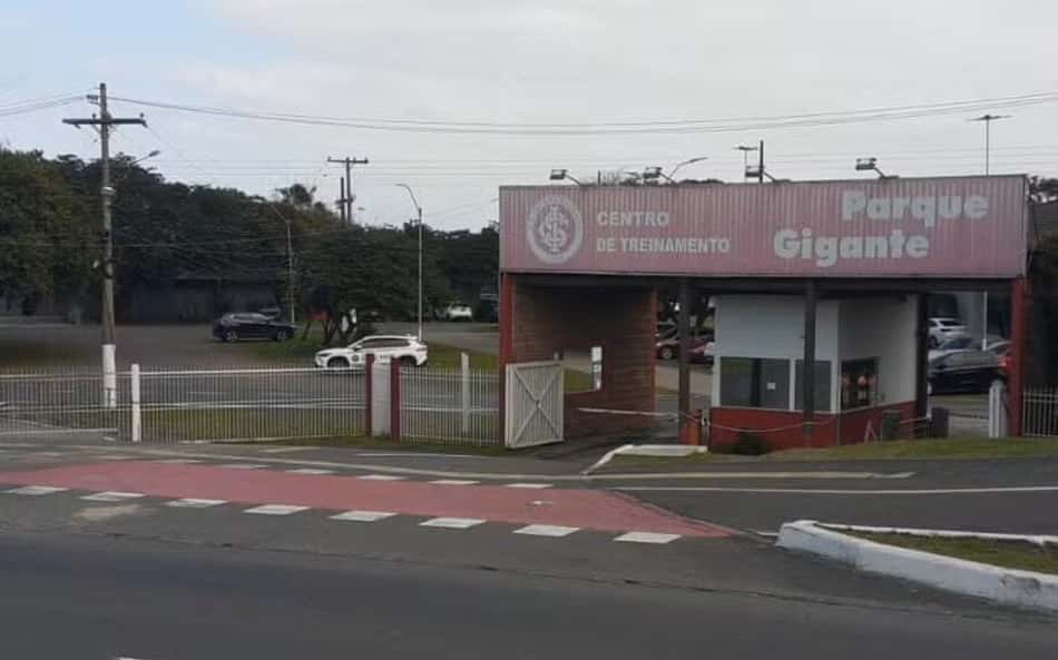 Internacional reforça segurança do CT Parque Gigante