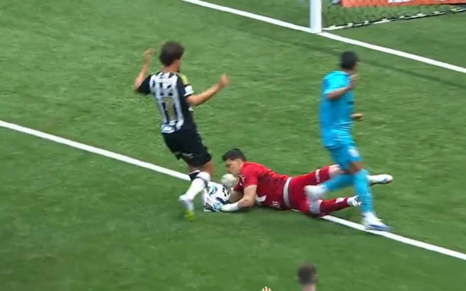 Resultado de dividida em Atlético-MG x Santos choca web: 'Nossa senhora'