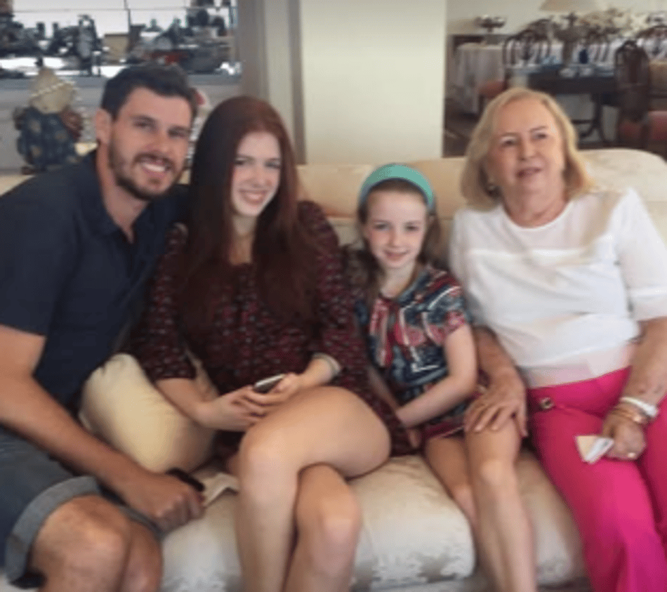 Bruninho e sua avó, mãe de Bernardinho