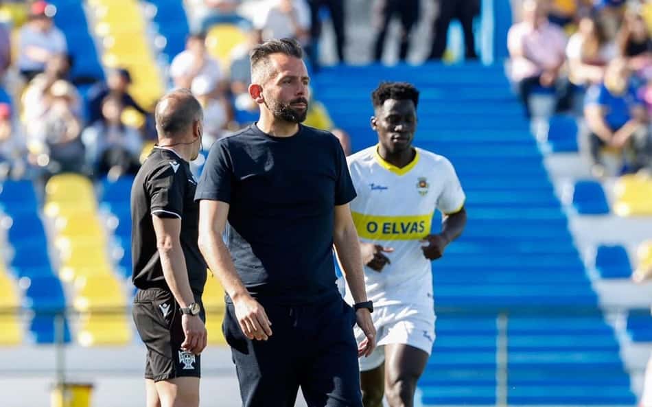 Ex-treinador de Alexsandro, Bruno Dias revela segredos na formação de técnicos portugueses