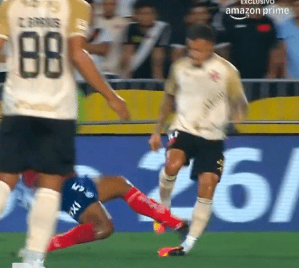 Entrada de Rezende em Coutinho