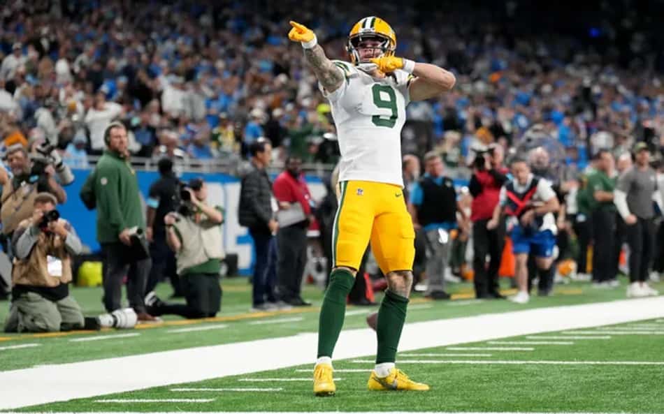 NFL: mesmo machucado, Christian Watson assina extensão e garante futuro com os Packers