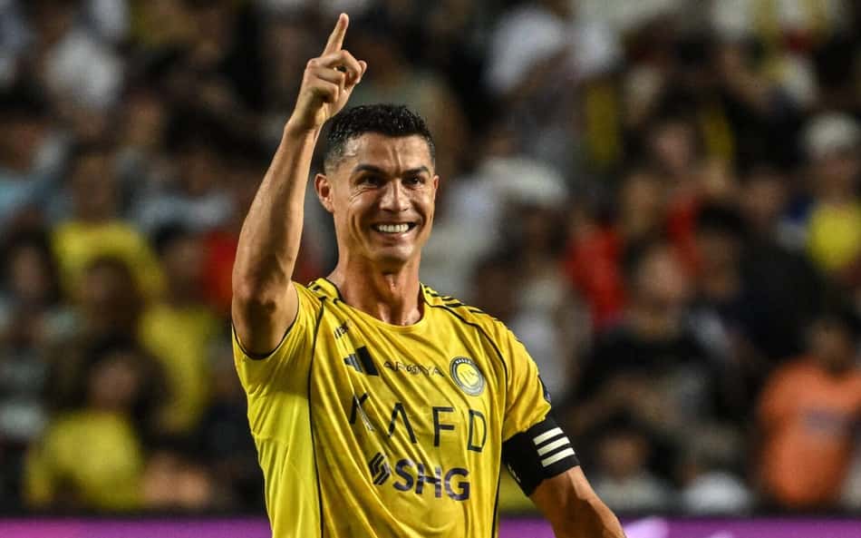 Em confronto contra Benzema, Cristiano Ronaldo marca e se apróxima dos mil gols