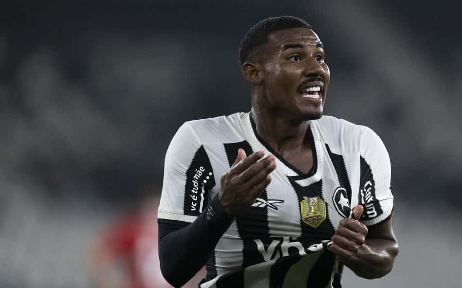 Cuiabano se despede do Botafogo e faz promessa: 'Até logo'