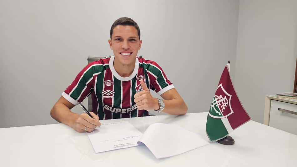 Davi Schuindt renova com Fluminense