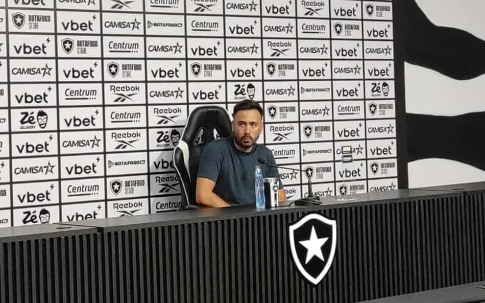 Davide Ancelotti indica problema do Botafogo após empate com Mirassol: 'Desaparecemos'