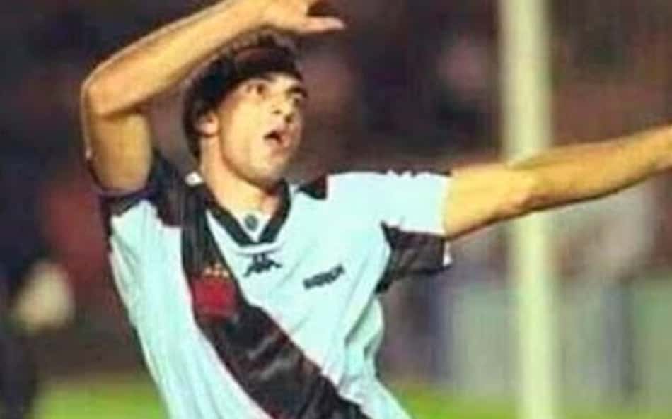 Flamengo 1 x 4 Vasco no Brasileirão 1997; hat-trick de Edmundo na semifinal