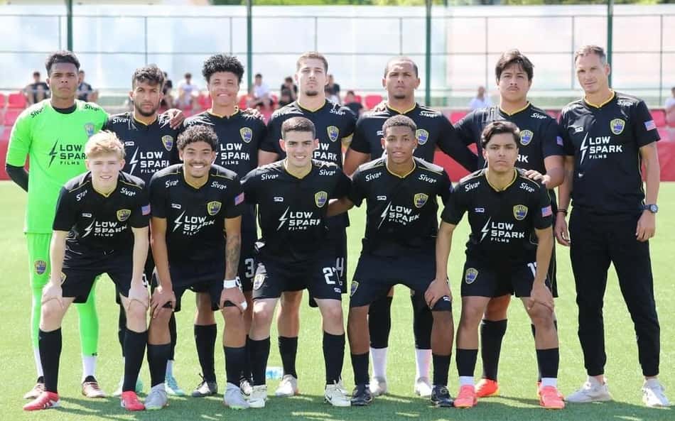 Conheça o elenco do Miami Dade em Tour da Grécia