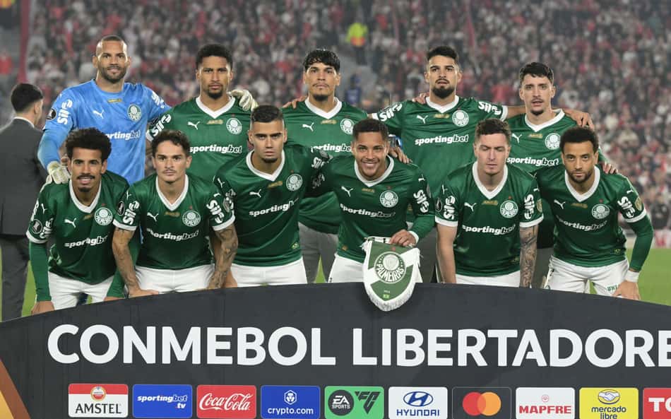 Titular do Palmeiras encanta torcedores contra o River Plate: 'Maestro'
