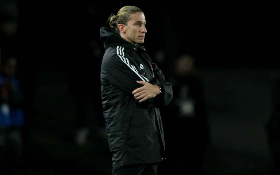 Filipe Luís revela promessa de Rossi após falha pelo Flamengo: 'Vou classificar'