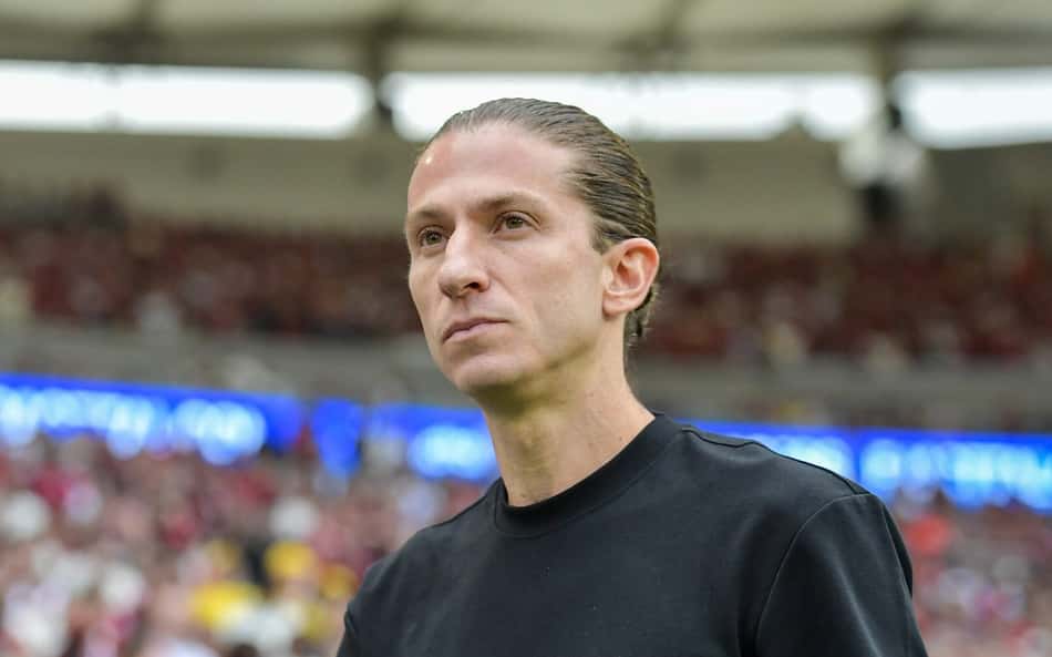 Publicação do Flamengo com Filipe Luís gera memes na web; veja